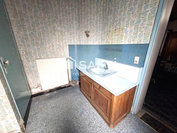 Maison semi-individuelle avec fort potentiel de rénovation !