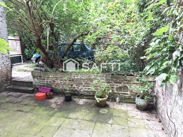 Maison semi-individuelle avec fort potentiel de rénovation !