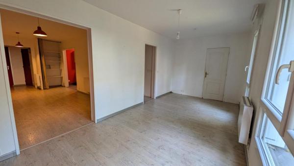 Appartement T3 à louer - 65 m² (réf : 555862)