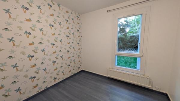 Appartement T3 à louer - 65 m² (réf : 555862)