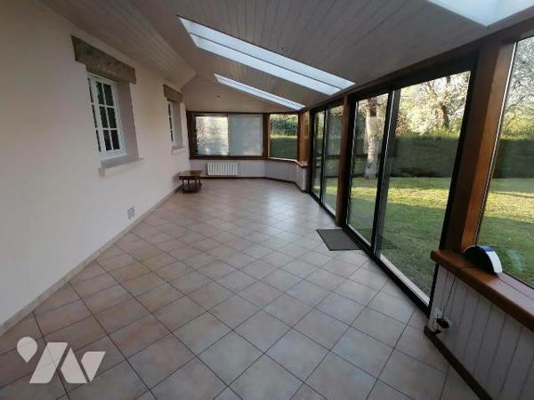 EXCLUSIVITÉ - TRENTE CINQ NOTAIRES

Située dans un environnement calme, à proximité immédiate...
