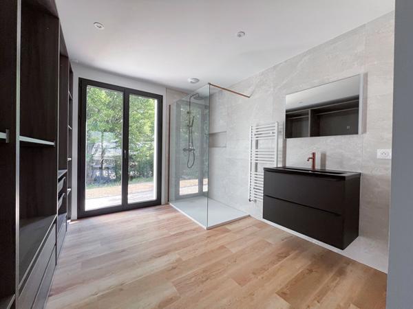 ANGERS - Maison spacieuse 6 pièces à vendre à Angers avec jardin et garage