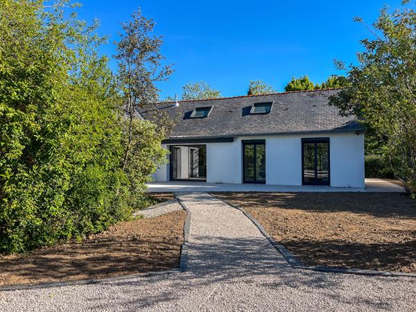 ANGERS - Maison spacieuse 6 pièces à vendre à Angers avec jardin et garage