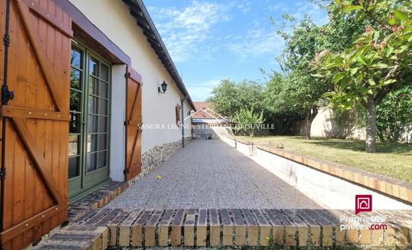 PROCHE MAINTENON - JOUY  RAVISSANTE LONGERE de 182 m², 7 PIECES