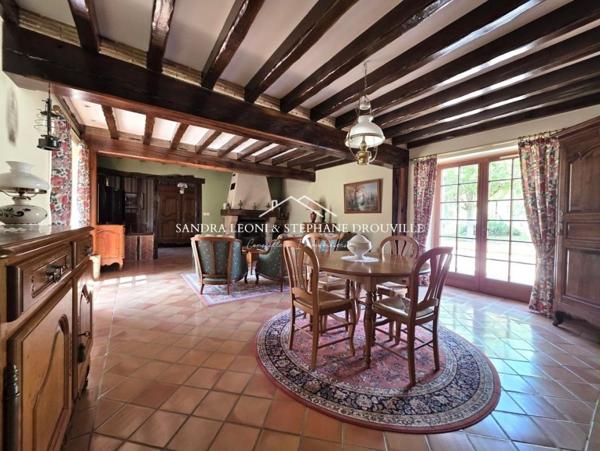 PROCHE MAINTENON - JOUY  RAVISSANTE LONGERE de 182 m², 7 PIECES