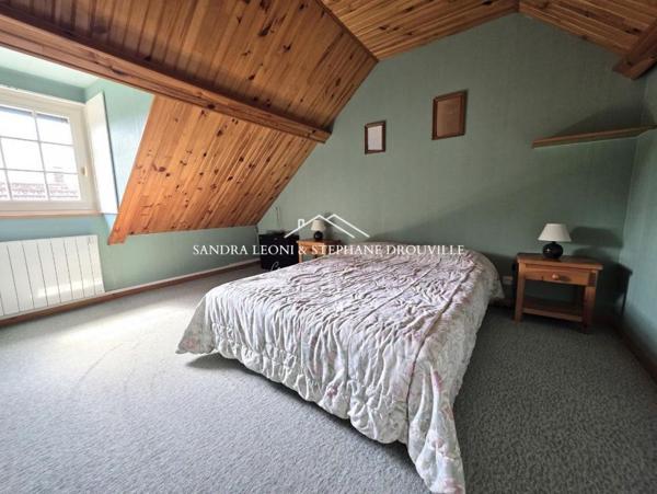 PROCHE MAINTENON - JOUY  RAVISSANTE LONGERE de 182 m², 7 PIECES