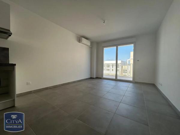 Appartement à louer 2 pièces 41.92m² Monteux (84170)