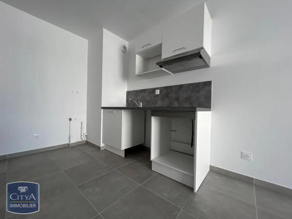 Appartement à louer 2 pièces 41.92m² Monteux (84170)