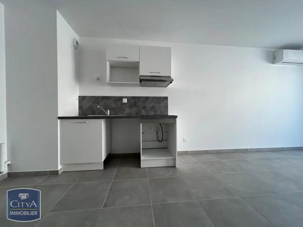 Appartement à louer 2 pièces 41.92m² Monteux (84170)