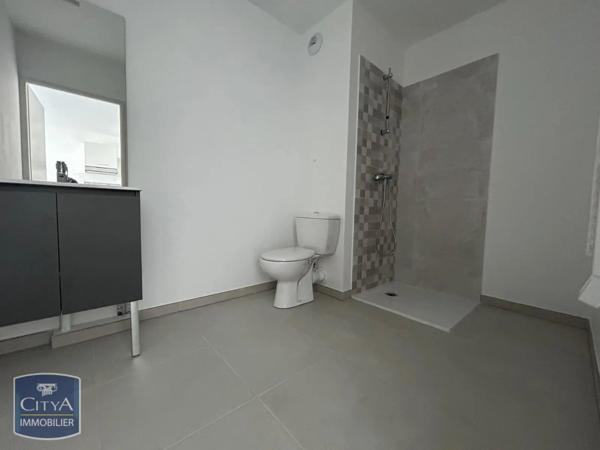 Appartement à louer 2 pièces 41.92m² Monteux (84170)