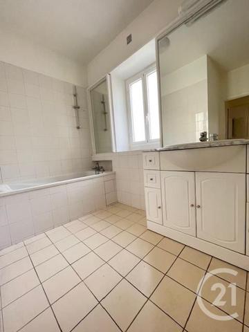 Appartement F2 à vendre  2 pièces - 43,84 m2 PARIS - 75008