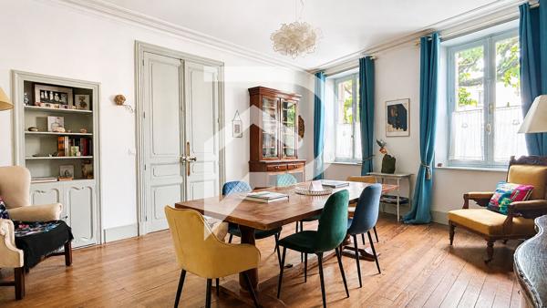 Maison 8 pièces 250 m2