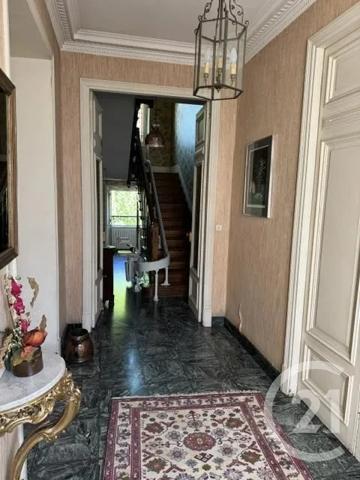 Maison à vendre  7 pièces - 480 m 2   MONTLUCON  - 03