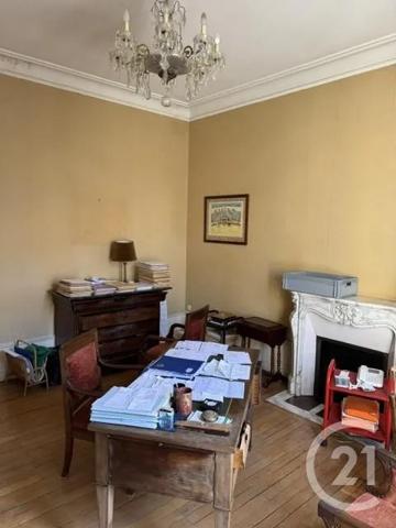 Maison à vendre  7 pièces - 480 m 2   MONTLUCON  - 03