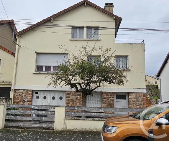 Maison à vendre  7 pièces - 480 m 2   MONTLUCON  - 03