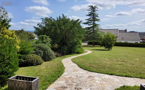 Maison individuelle à vendre à Landeleau dans le Finistère (29530), ref : 29066-1059523