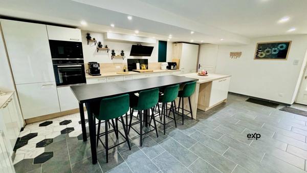 Maison 6 pièces 185 m²