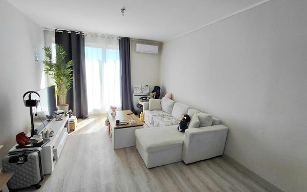 Appartement à vendre    4 pièces • 63,47 m2 Saint-Pierre-lès-Nemours