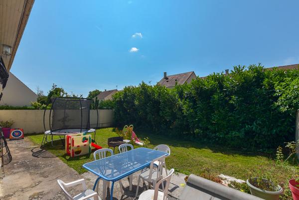 Maison 4 chambres sur sous-sol total