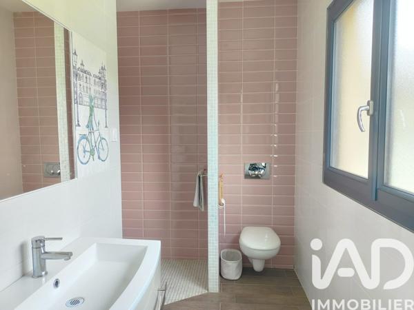 Maison à vendre 7 pièces 236 m² Saint-Martin-la-Plaine