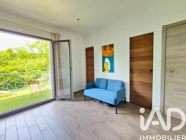 Maison à vendre 7 pièces 236 m² Saint-Martin-la-Plaine