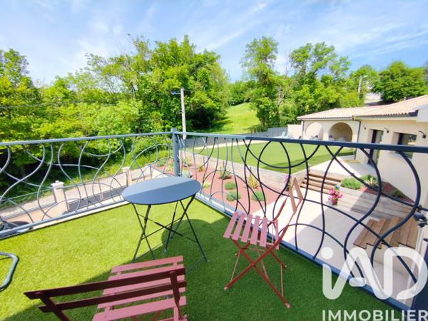 Maison à vendre 7 pièces 236 m² Saint-Martin-la-Plaine
