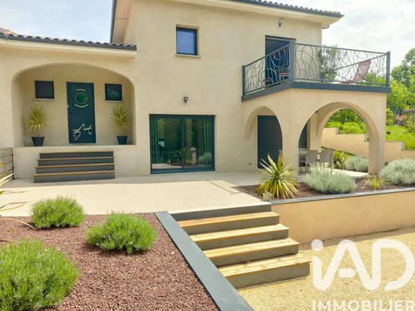 Maison à vendre 7 pièces 236 m² Saint-Martin-la-Plaine