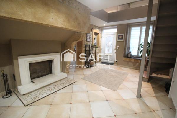 Ancien corps de ferme rénové sur 30ares!