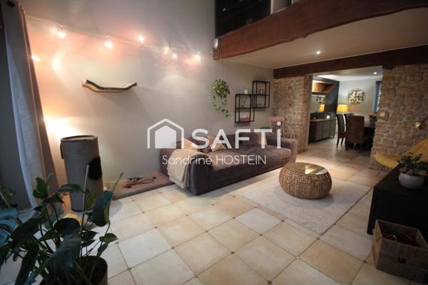 Ancien corps de ferme rénové sur 30ares!