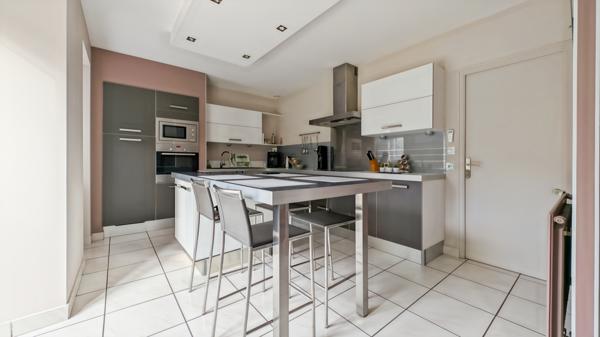 Pleumeleuc (35137) Longère 6 pièces - 180m²