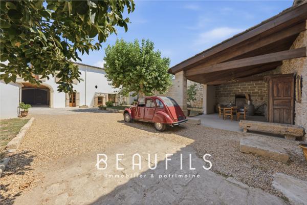 Exclusivité. Maison de maître vigneronne aux portes de Nîmes