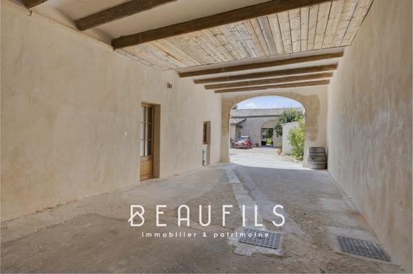 Exclusivité. Maison de maître vigneronne aux portes de Nîmes