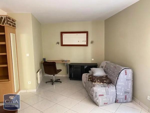 Appartement à louer 1 pièce 36.77m² Tours (37000)