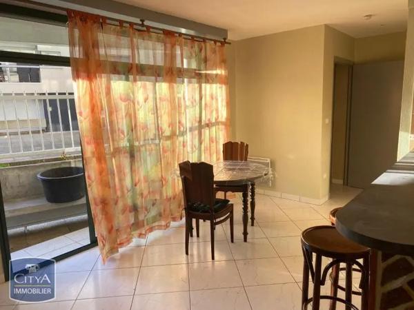 Appartement à louer 1 pièce 36.77m² Tours (37000)