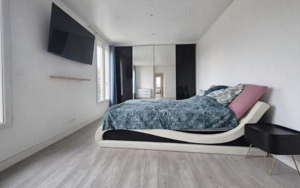 Maison à vendre    3 pièces • 80 m2 Carrières-sous-Poissy