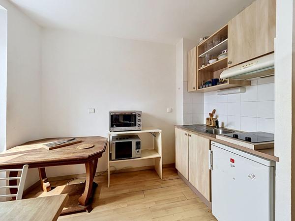 Appartement Aix Les Bains 3 pièces 48.69 m2 dernier étage avec ascenseur vue panoramique et coeur de ville