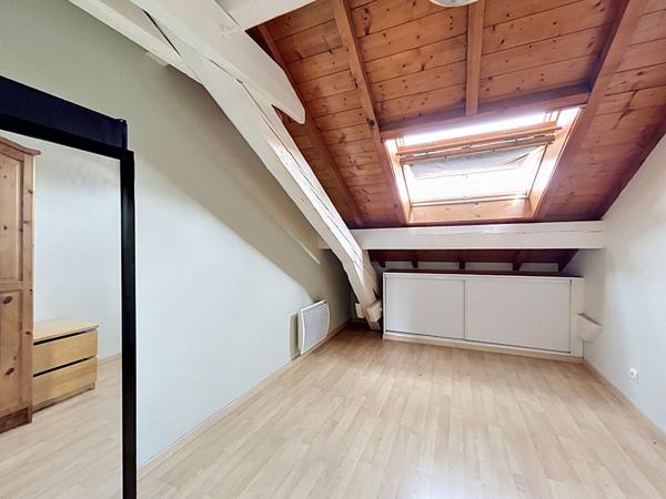 Appartement Aix Les Bains 3 pièces 48.69 m2 dernier étage avec ascenseur vue panoramique et coeur de ville