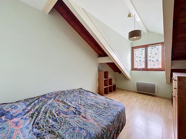 Appartement Aix Les Bains 3 pièces 48.69 m2 dernier étage avec ascenseur vue panoramique et coeur de ville