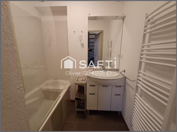 SUPERBE BASTIDON DE TYPE 3 HORS BAIL