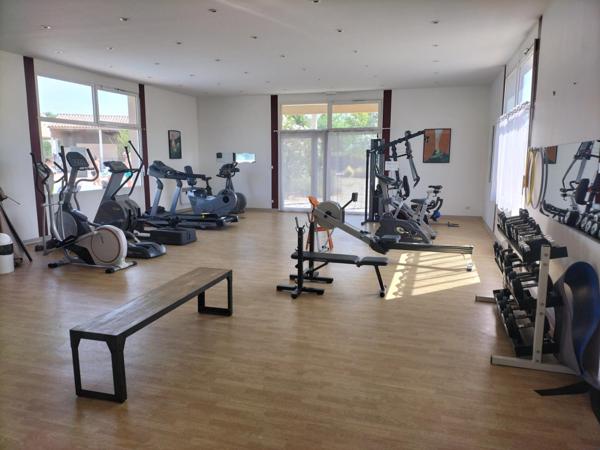 SUPERBE BASTIDON DE TYPE 3 HORS BAIL