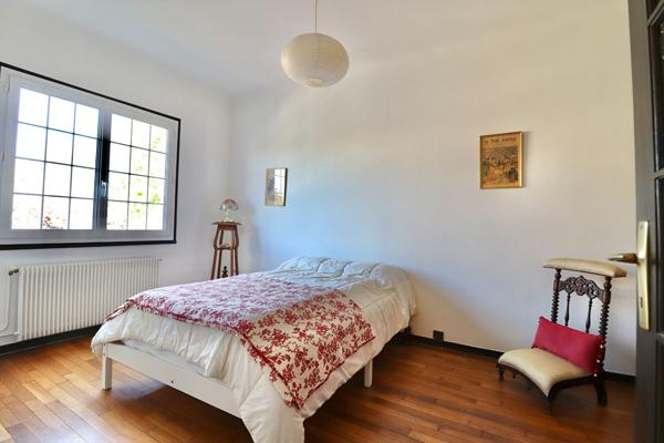 Maison 6 pièces 150 m2 habitable & 200 m2 au sol - VITRY SUR SEINE COTEAU-MALASSIS