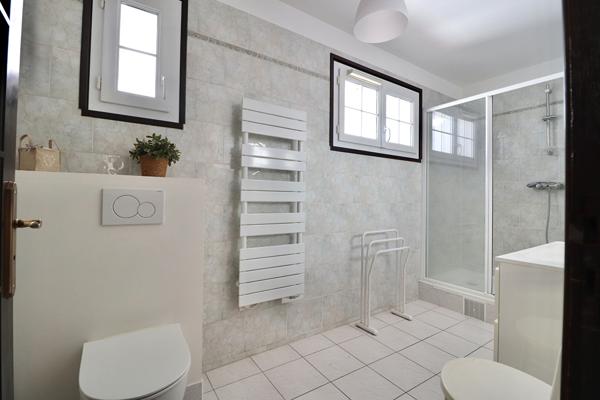Maison 6 pièces 150 m2 habitable & 200 m2 au sol - VITRY SUR SEINE COTEAU-MALASSIS
