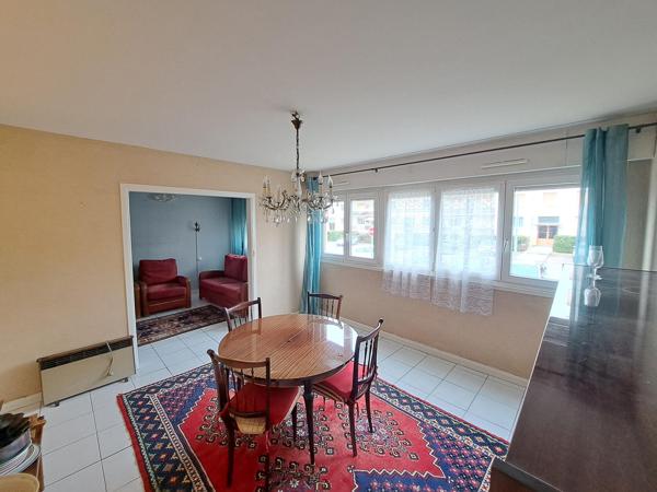 Appartement T4 de 77.86m² à rafraîchir proche hôpital