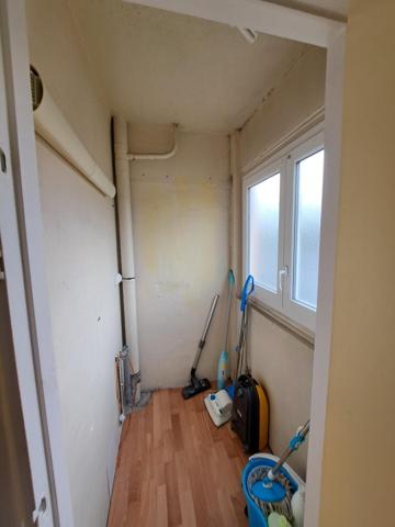 Appartement T4 de 77.86m² à rafraîchir proche hôpital