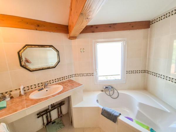 Maison à vendre  6 pièces - 192 m2 CAVALAIRE SUR MER - 83