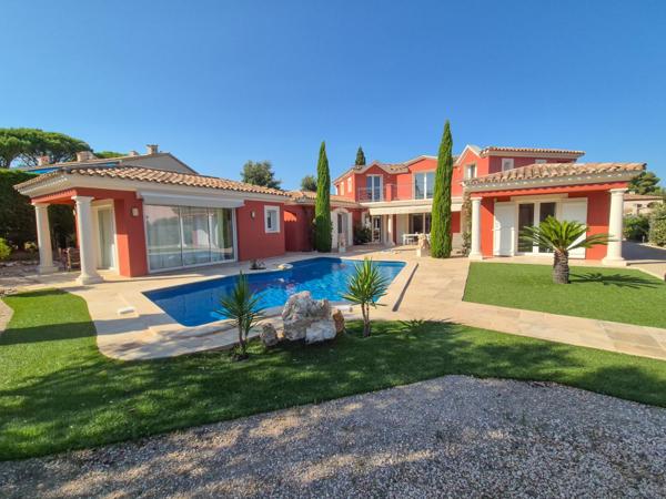 Maison à vendre  6 pièces - 192 m2 CAVALAIRE SUR MER - 83