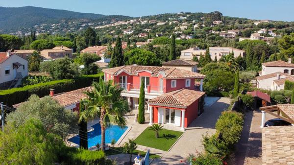 Maison à vendre  6 pièces - 192 m2 CAVALAIRE SUR MER - 83