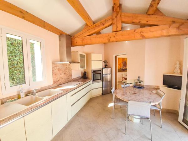 Maison à vendre  6 pièces - 192 m2 CAVALAIRE SUR MER - 83