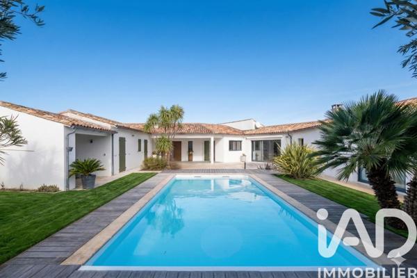 Maison à vendre 6 pièces 219 m² Sainte-Marie-de-Ré