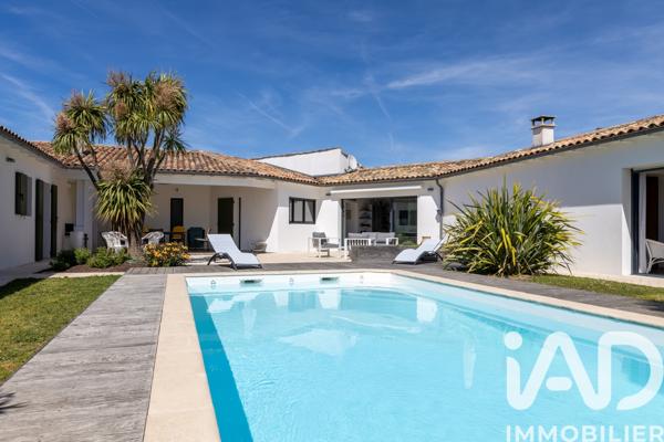 Maison à vendre 6 pièces 219 m² Sainte-Marie-de-Ré